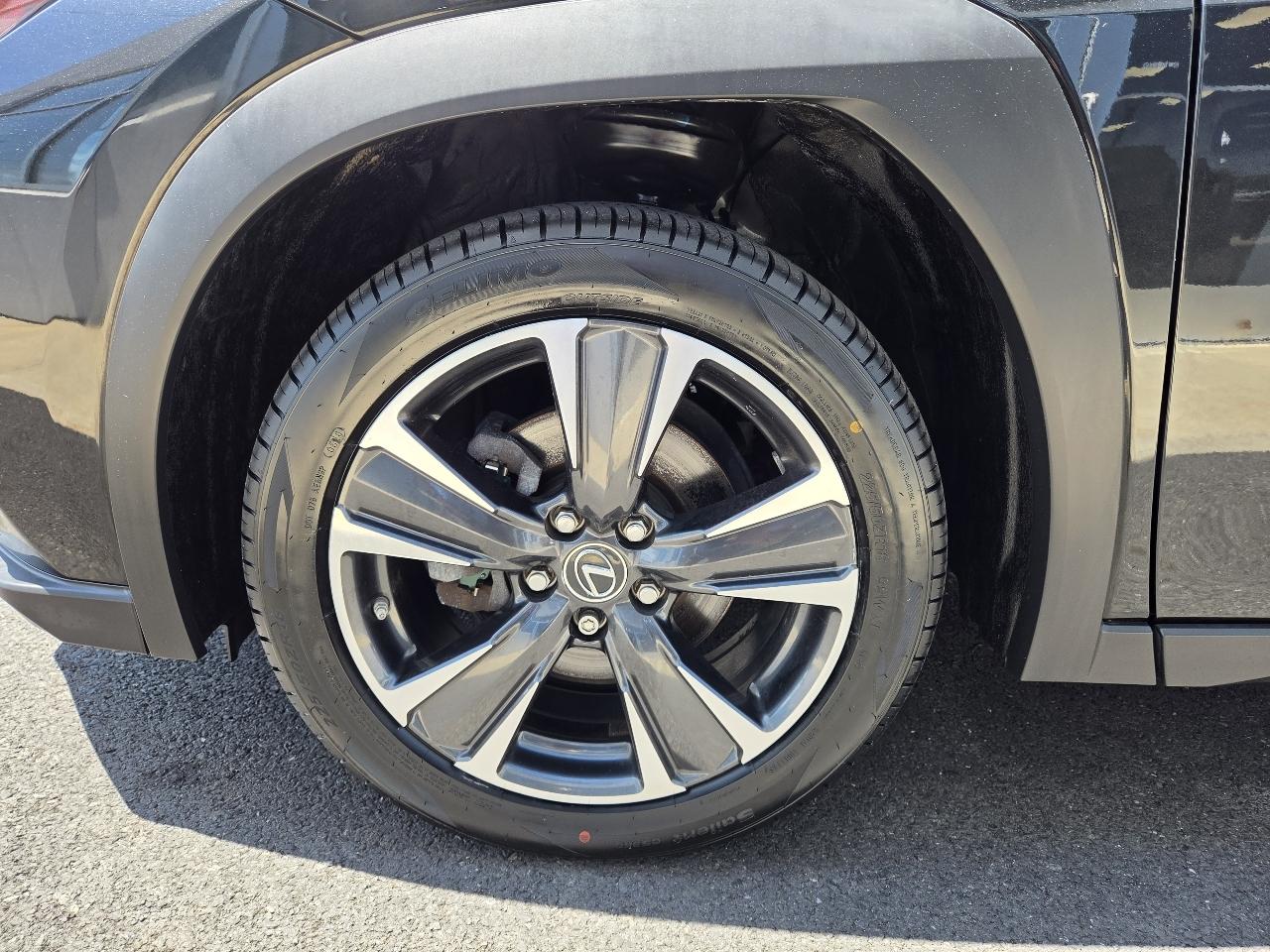 Lexus UX UX 200 FWD 2022