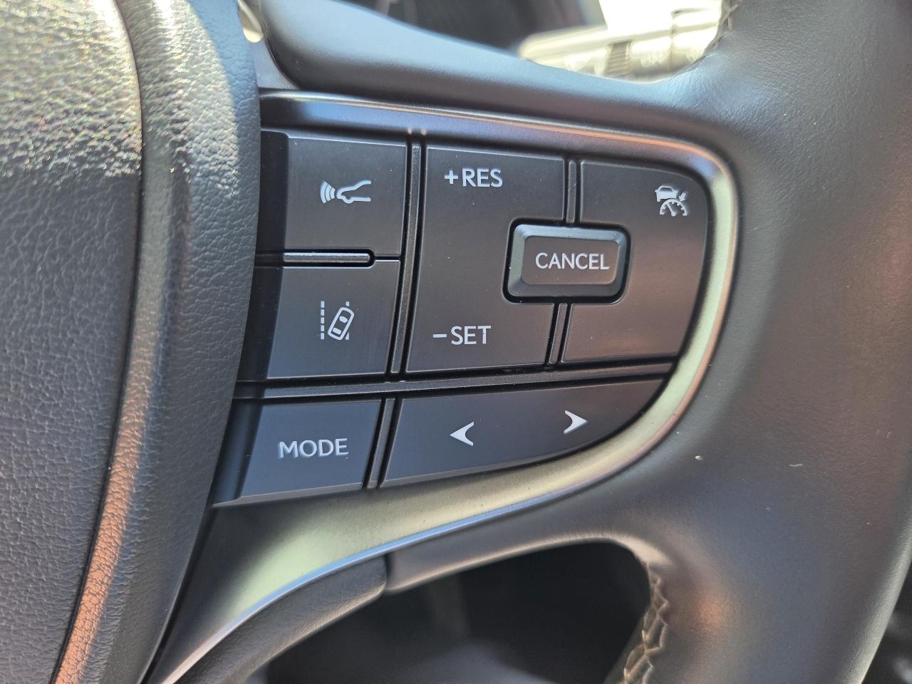 Lexus UX UX 200 FWD 2022