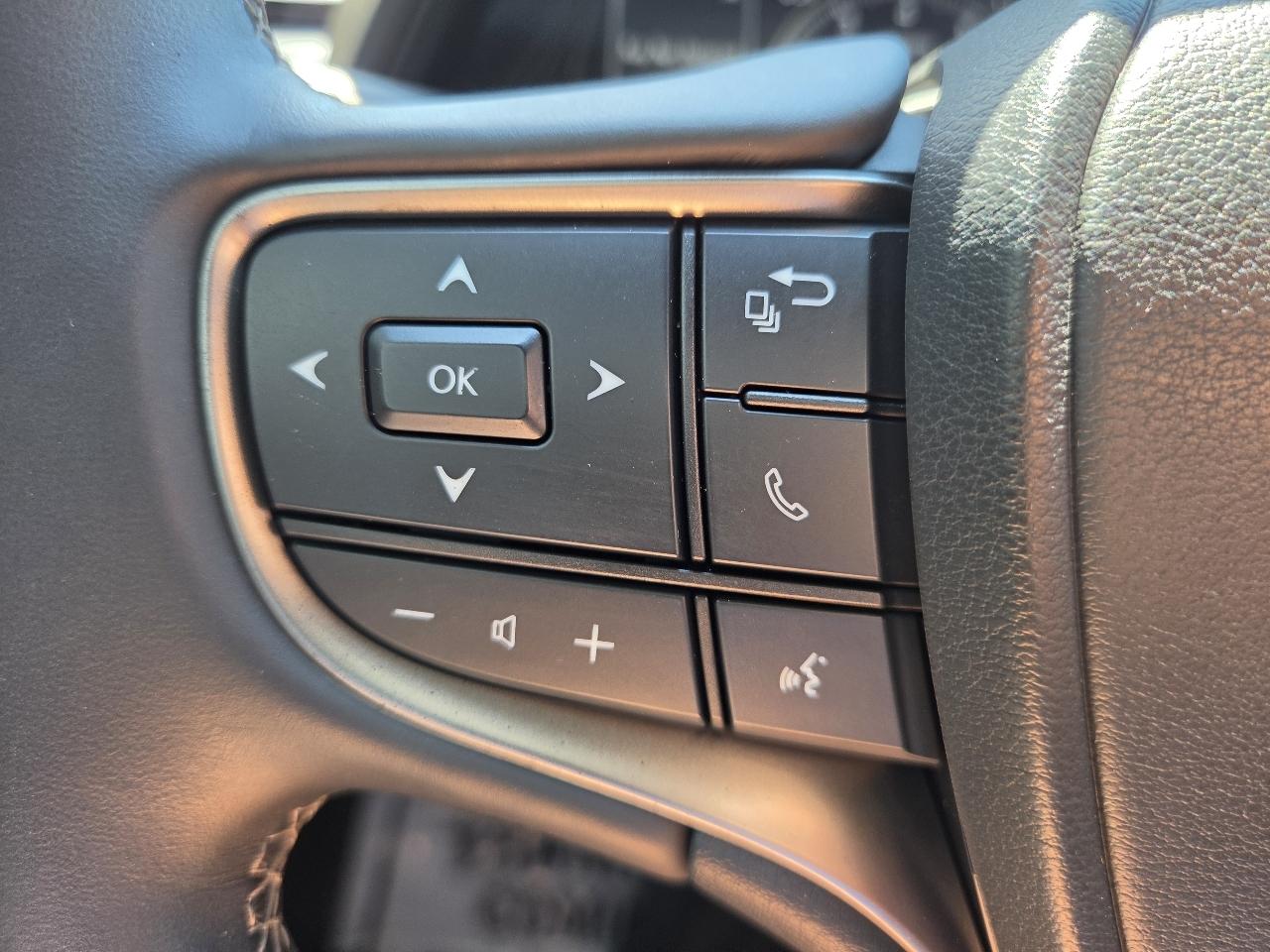 Lexus UX UX 200 FWD 2022