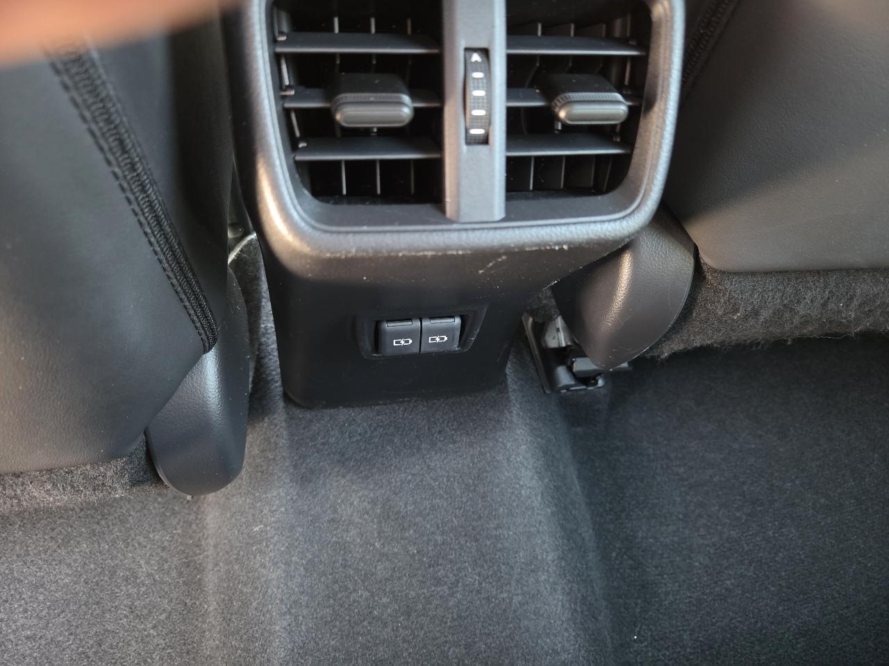 Lexus UX UX 200 FWD 2022