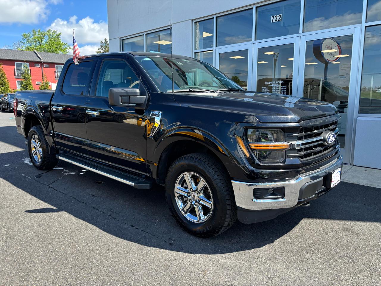 Ford F-150 XLT 4WD SuperCrew 5.5' Box 2025