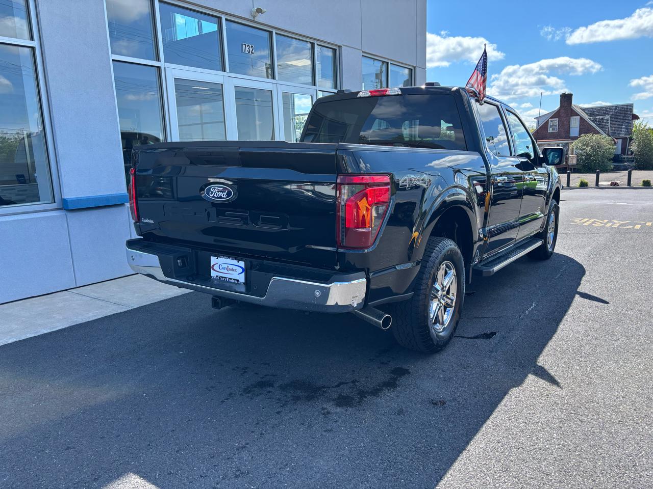 Ford F-150 XLT 4WD SuperCrew 5.5' Box 2025