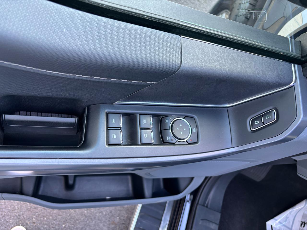 Ford F-150 XLT 4WD SuperCrew 5.5' Box 2025