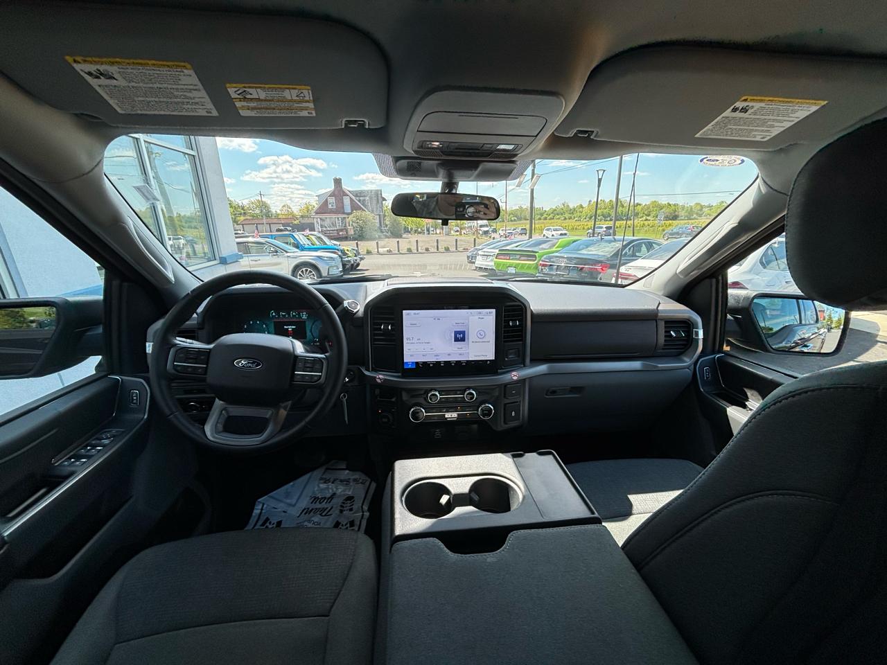 Ford F-150 XLT 4WD SuperCrew 5.5' Box 2025