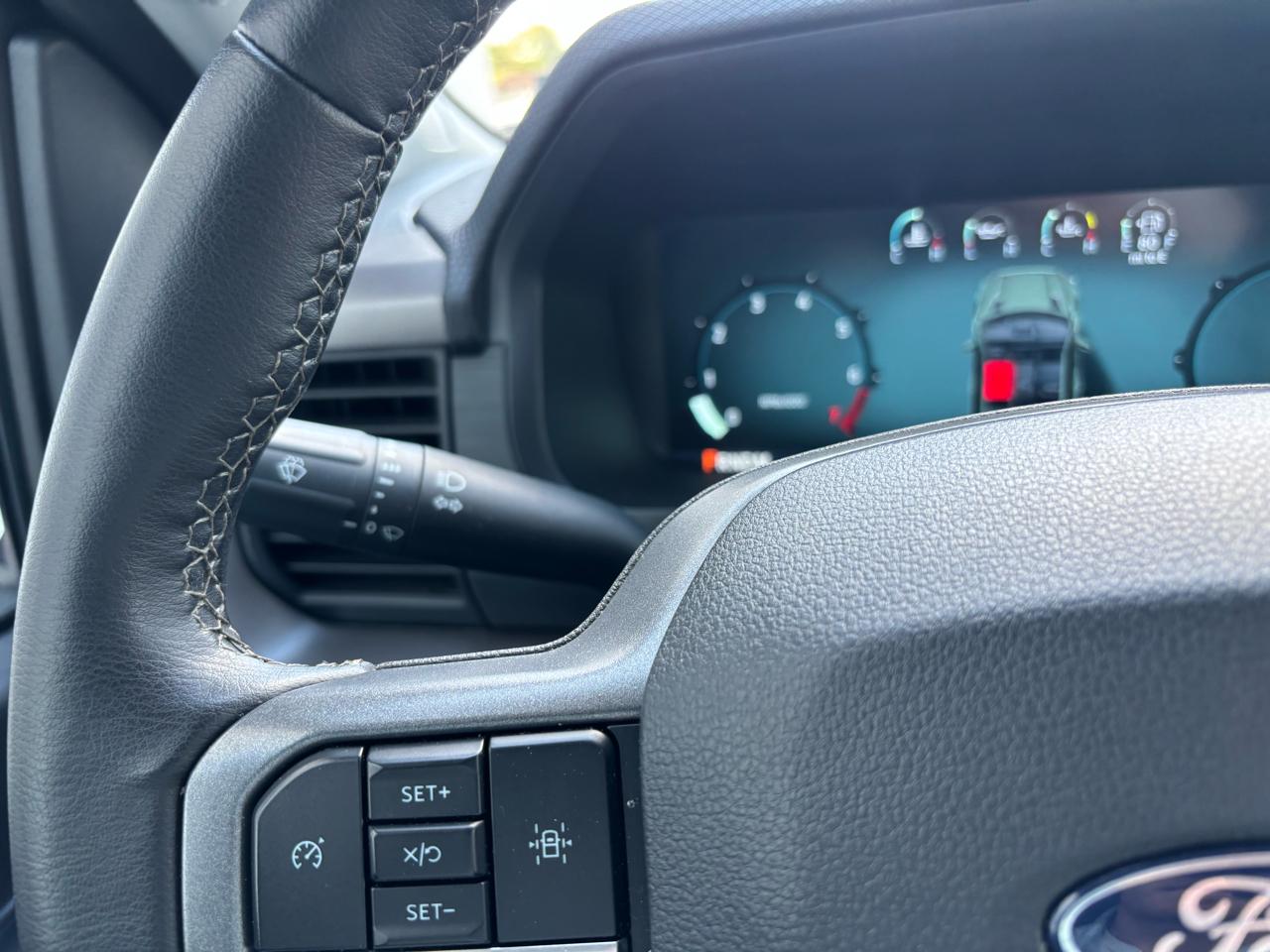 Ford F-150 XLT 4WD SuperCrew 5.5' Box 2025