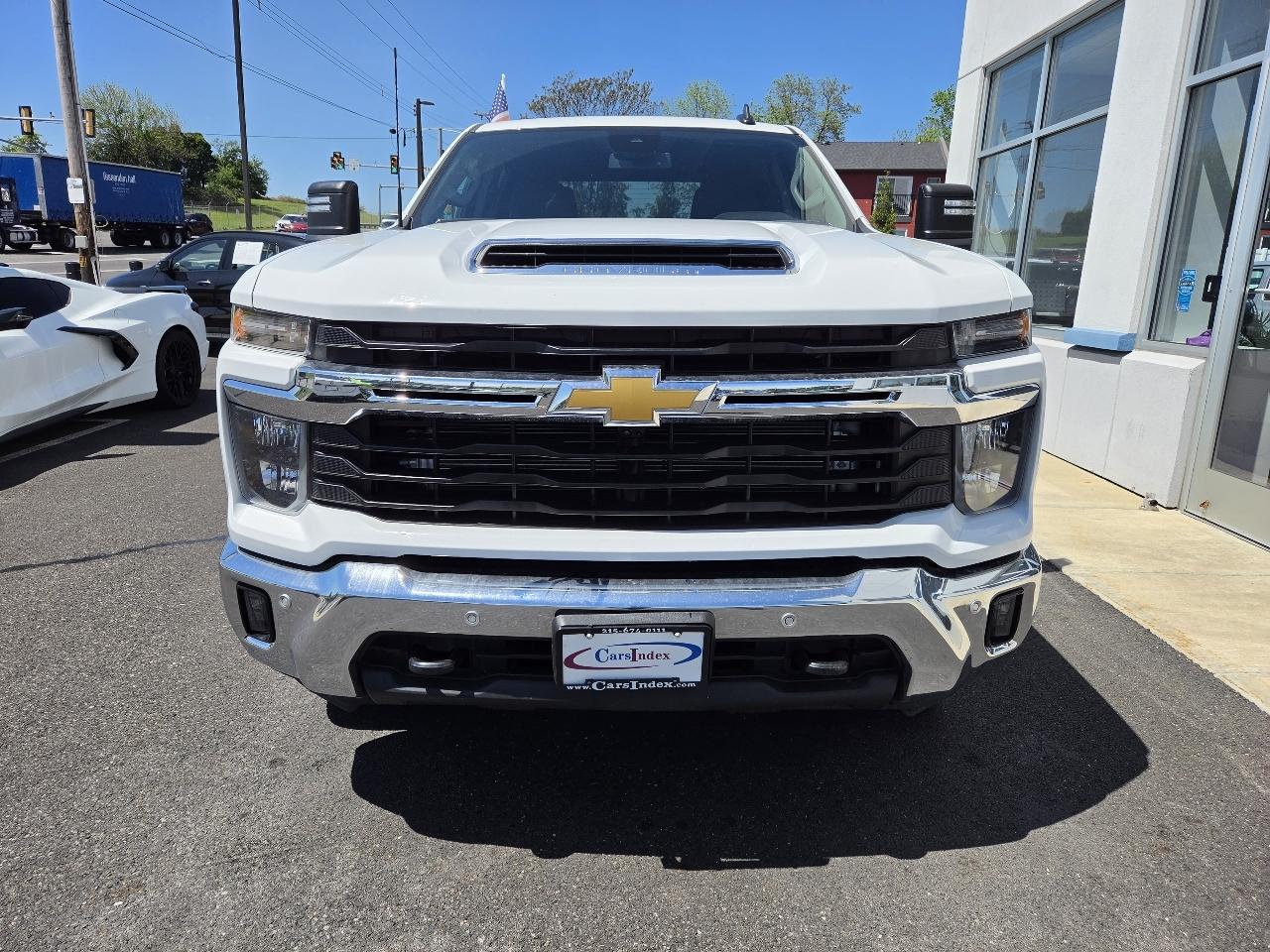 Chevrolet Silverado 2500HD 4WD Crew Cab 172" LT 2025