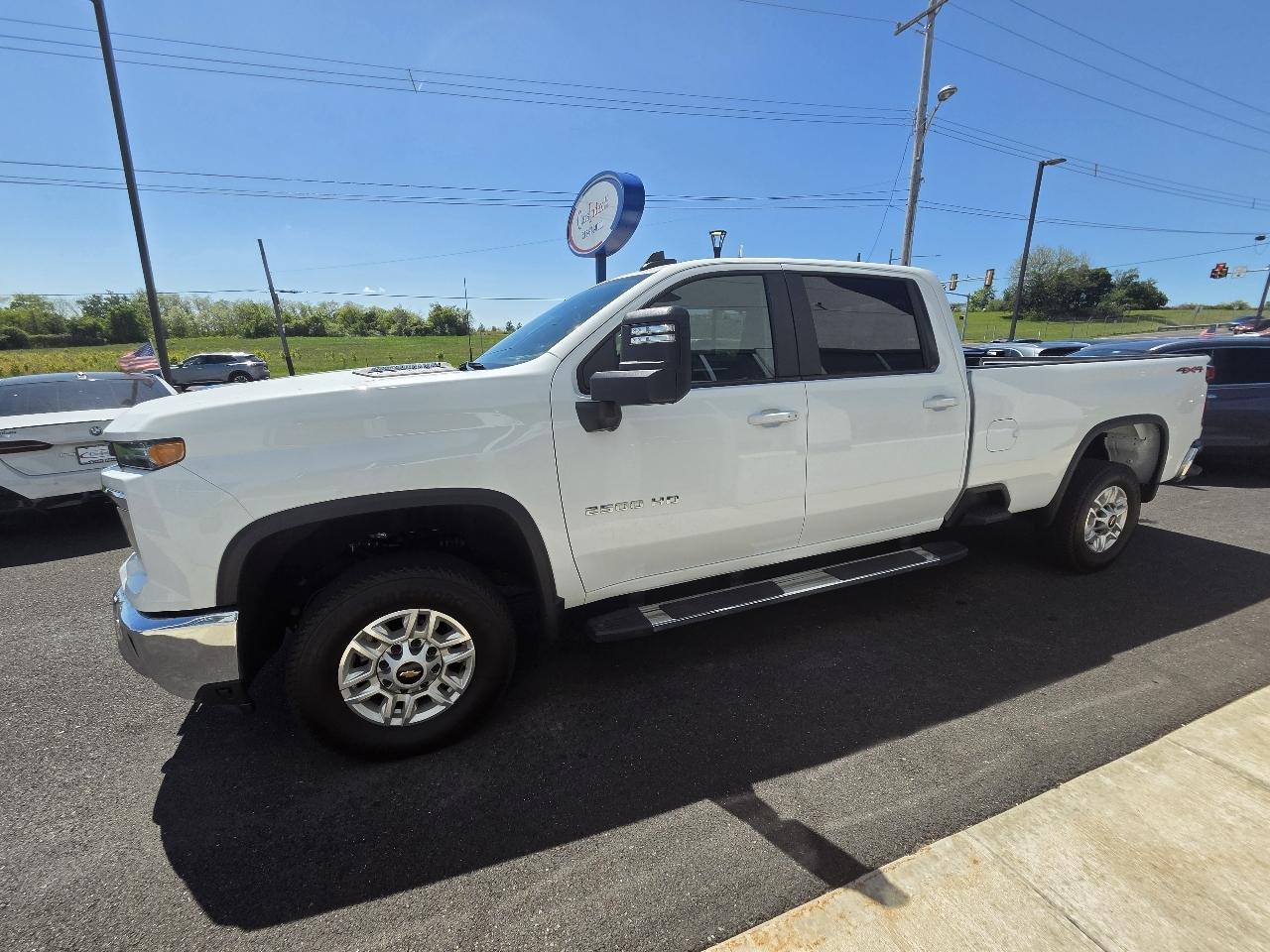 Chevrolet Silverado 2500HD 4WD Crew Cab 172" LT 2025