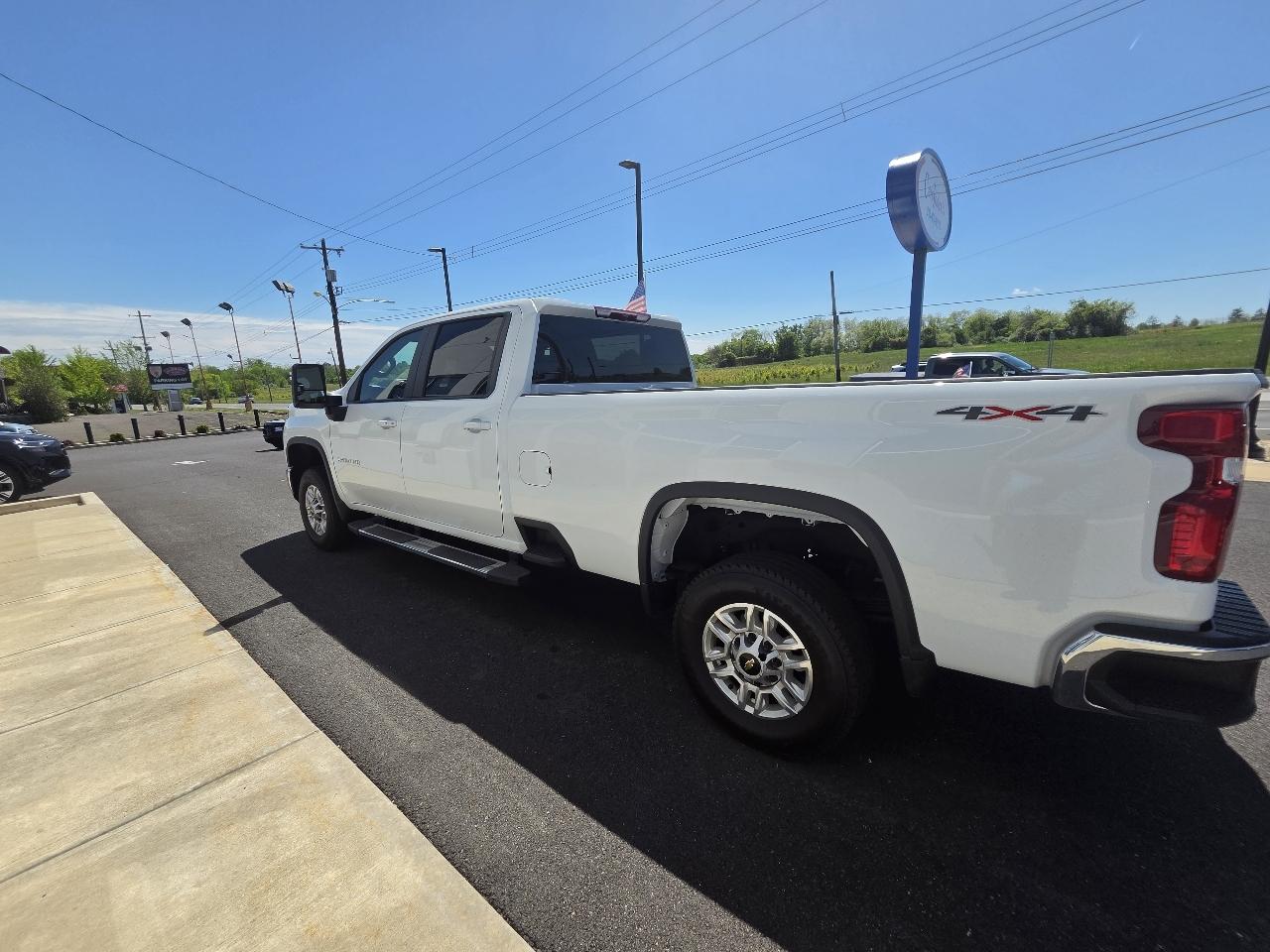 Chevrolet Silverado 2500HD 4WD Crew Cab 172" LT 2025
