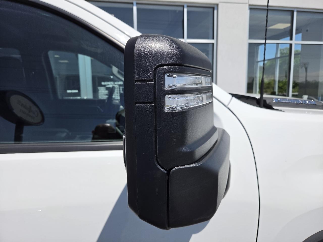 Chevrolet Silverado 2500HD 4WD Crew Cab 172" LT 2025