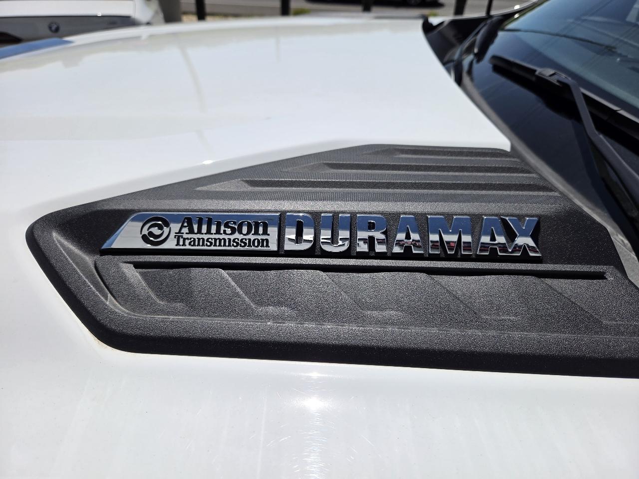 Chevrolet Silverado 2500HD 4WD Crew Cab 172" LT 2025