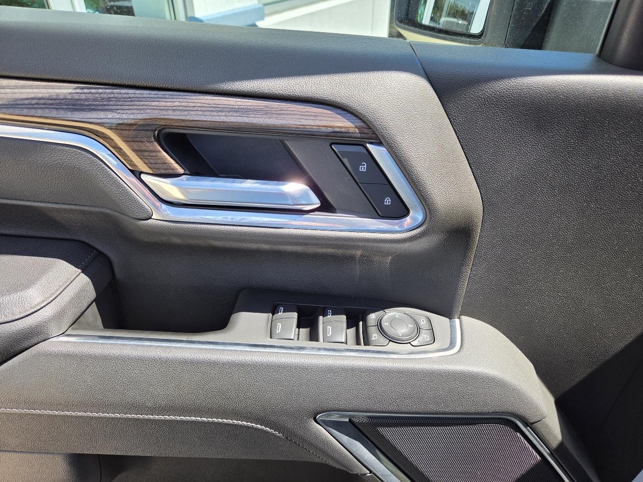 Chevrolet Silverado 2500HD 4WD Crew Cab 172" LT 2025