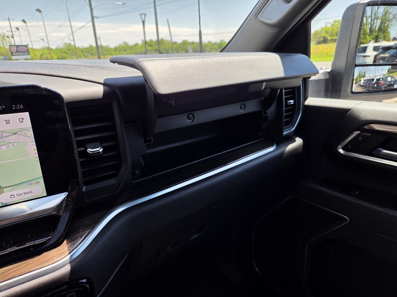 Chevrolet Silverado 2500HD 4WD Crew Cab 172" LT 2025