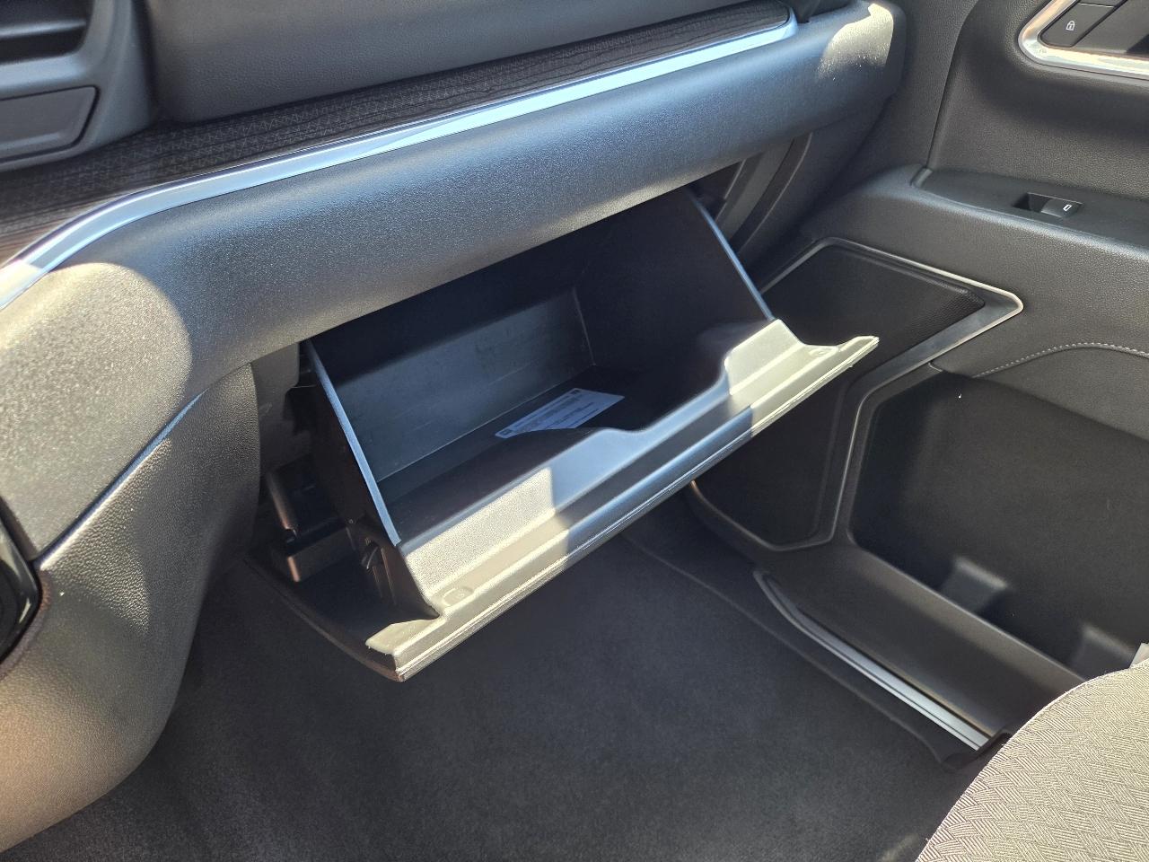 Chevrolet Silverado 2500HD 4WD Crew Cab 172" LT 2025