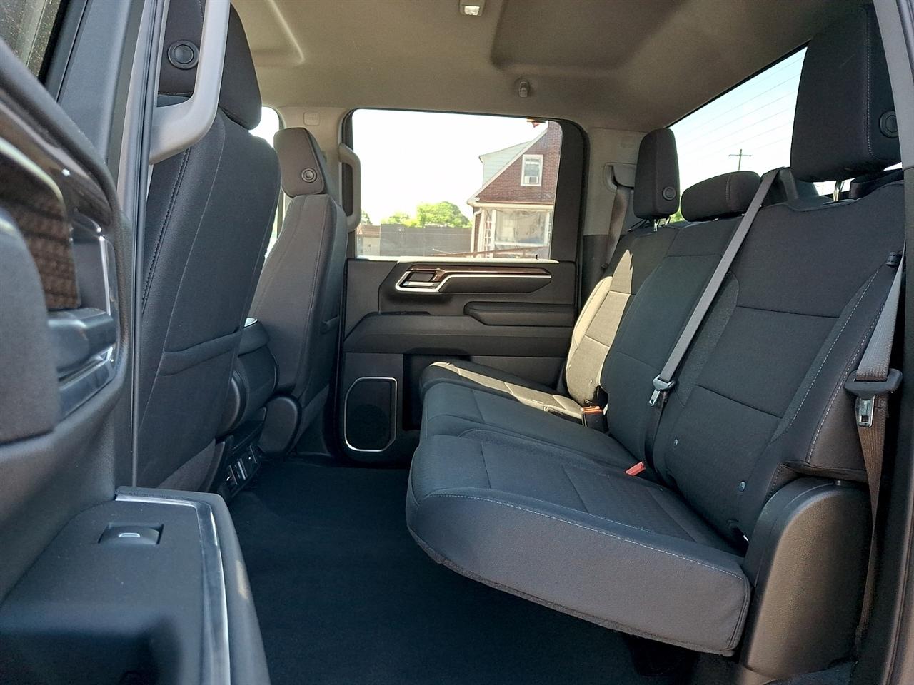 Chevrolet Silverado 2500HD 4WD Crew Cab 172" LT 2025