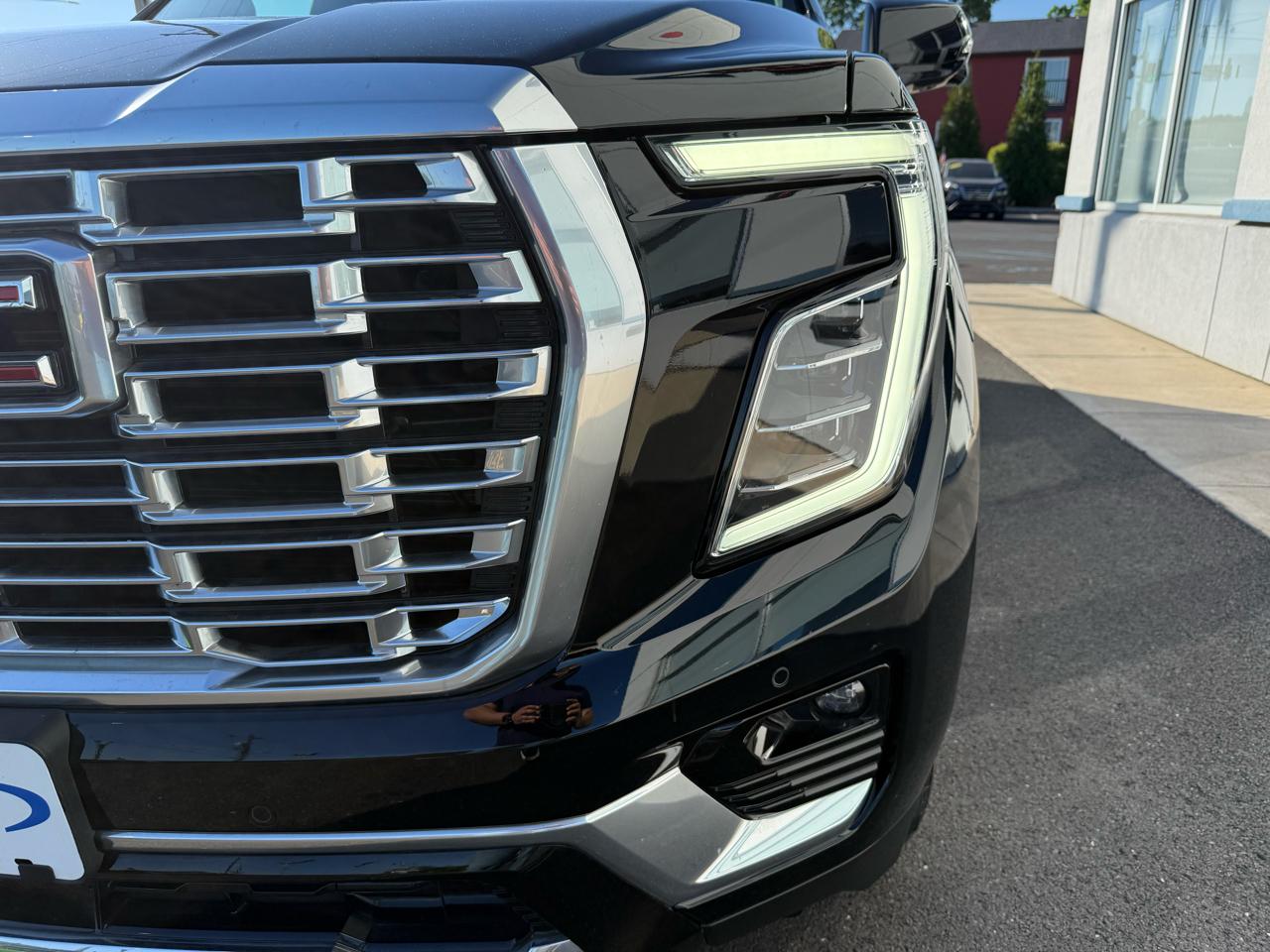 GMC Yukon XL 4WD 4dr Denali 2025