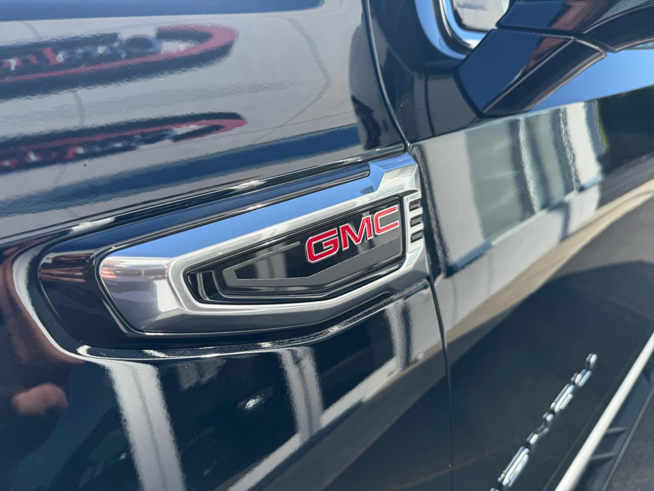 GMC Yukon XL 4WD 4dr Denali 2025