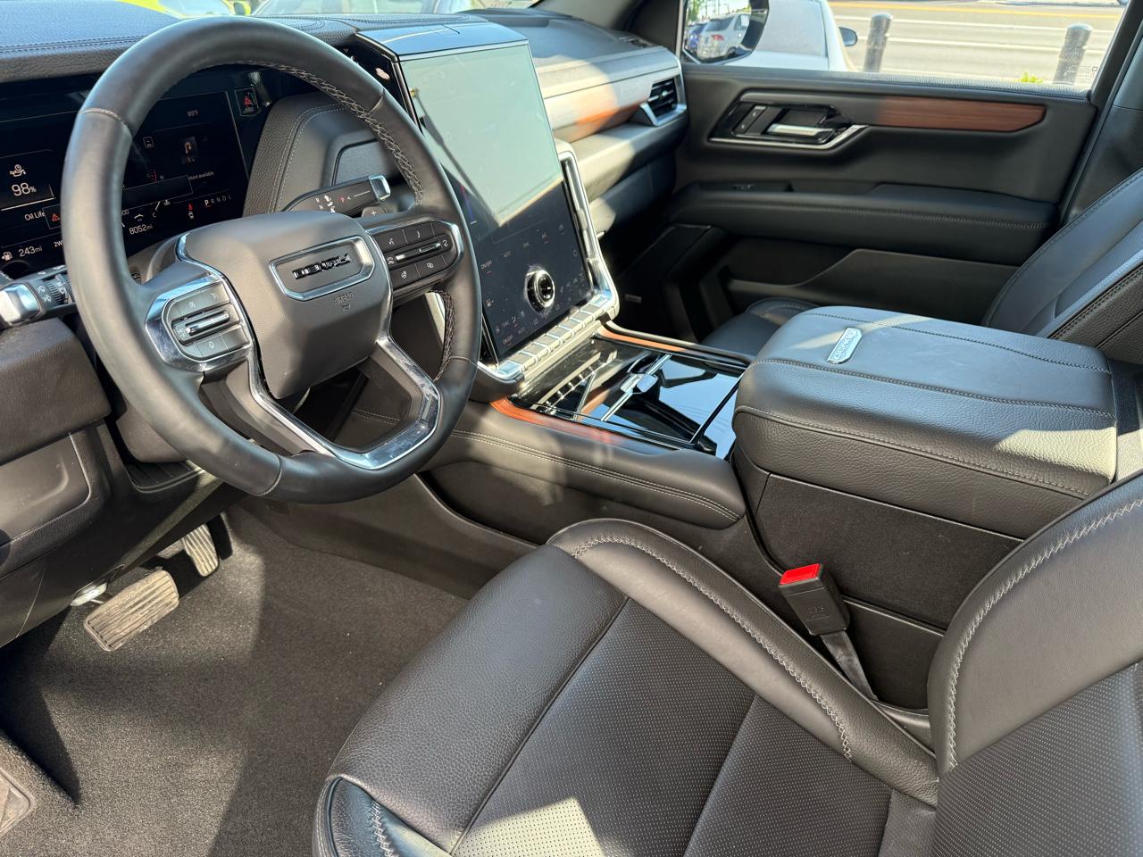 GMC Yukon XL 4WD 4dr Denali 2025