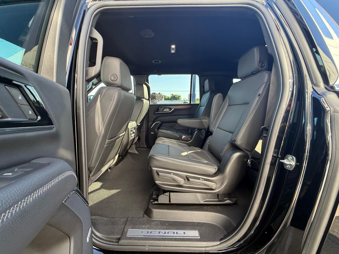 GMC Yukon XL 4WD 4dr Denali 2025