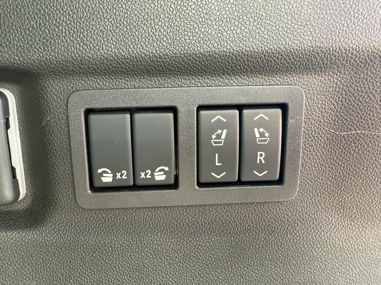 GMC Yukon XL 4WD 4dr Denali 2025