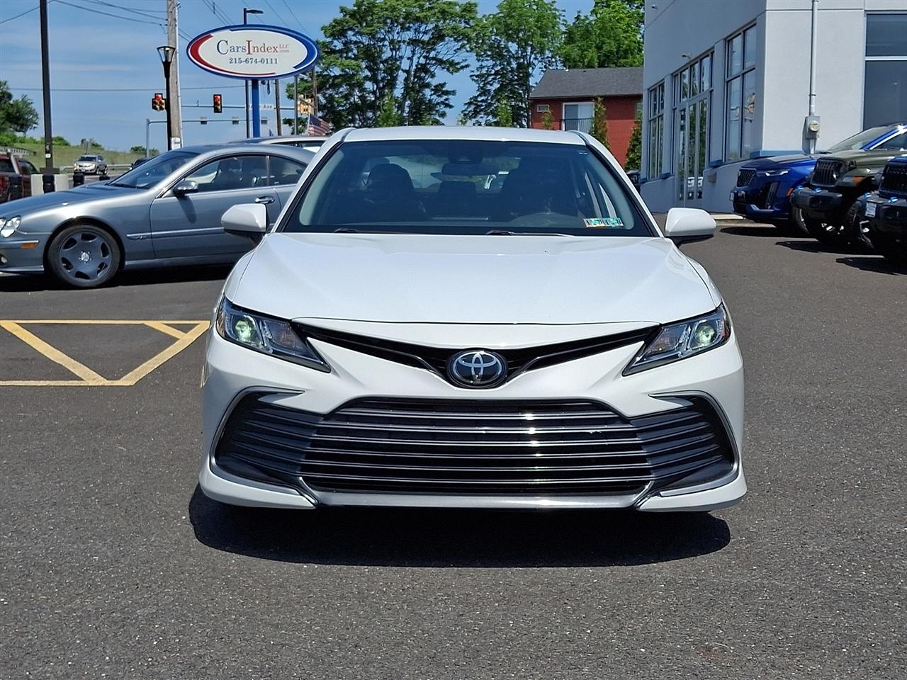 Toyota Camry LE Auto (Natl) 2022