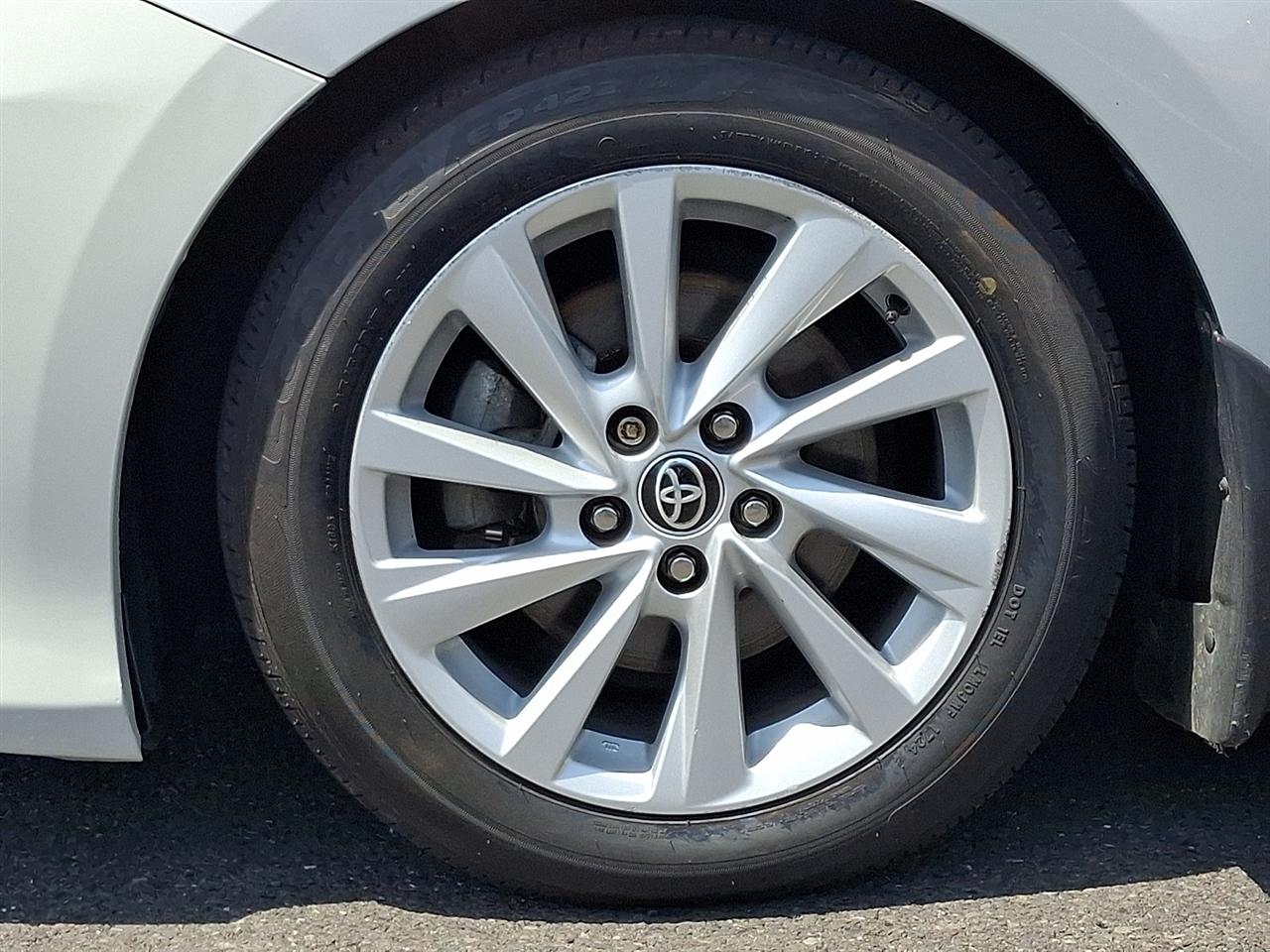 Toyota Camry LE Auto (Natl) 2022
