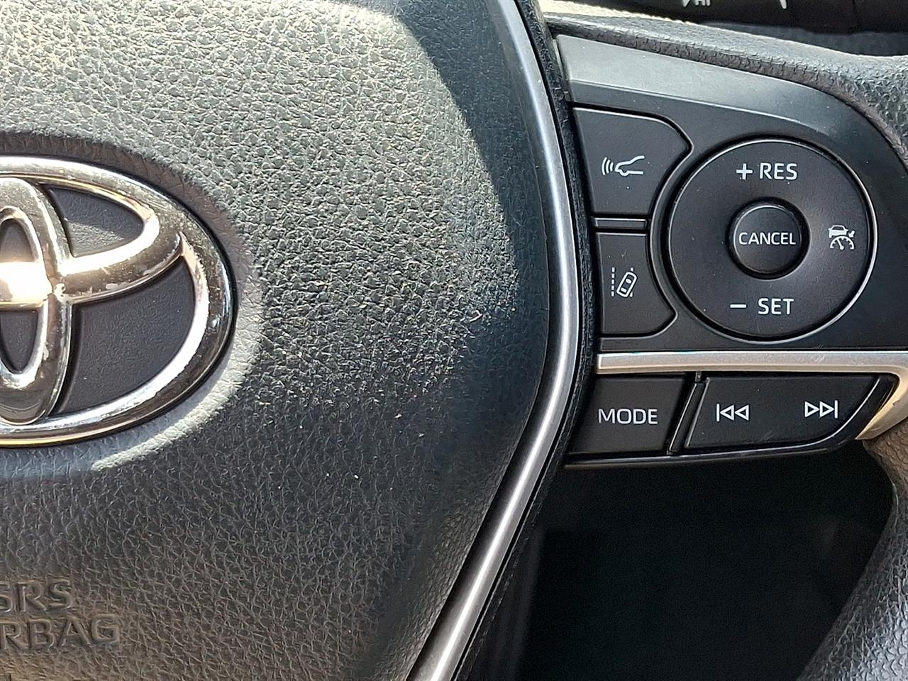Toyota Camry LE Auto (Natl) 2022