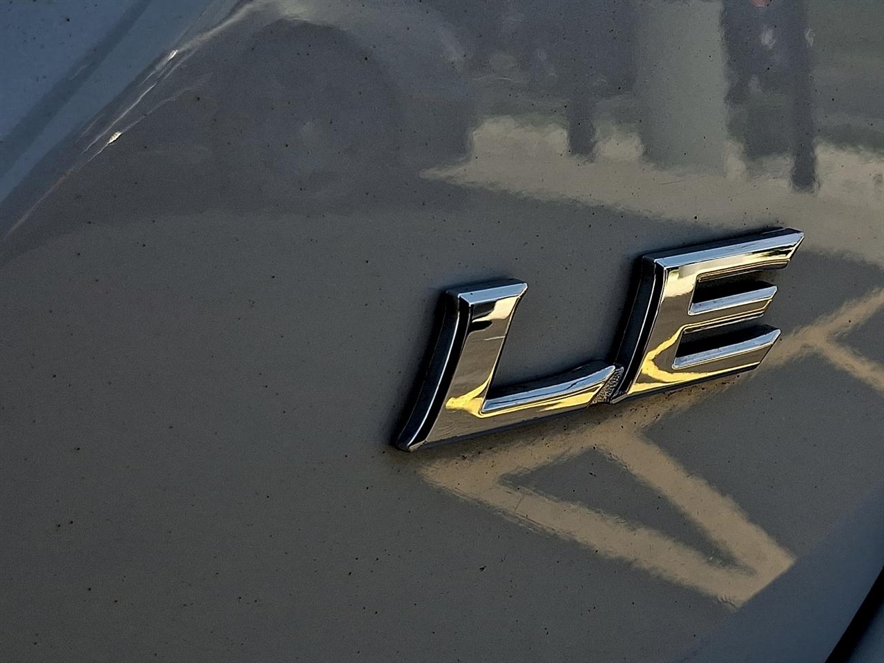 Toyota Camry LE Auto (Natl) 2022