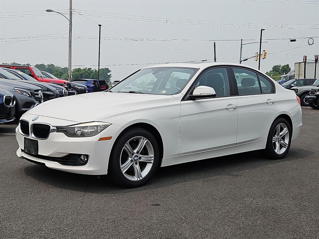 BMW 3 Series 4dr Sdn 328i xDrive AWD SULEV 2014