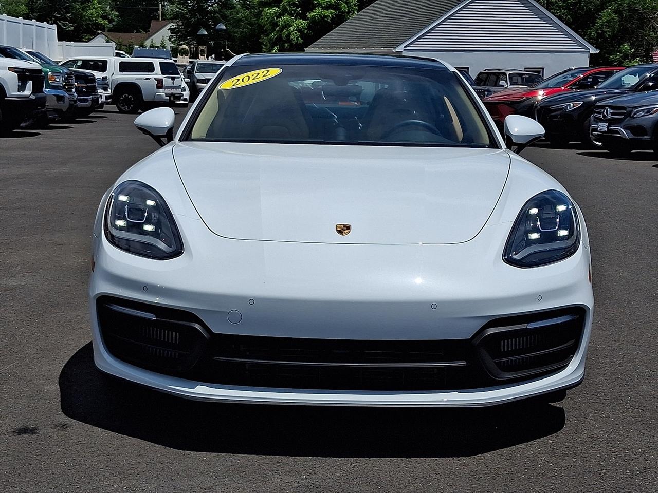 Porsche Panamera RWD 2022