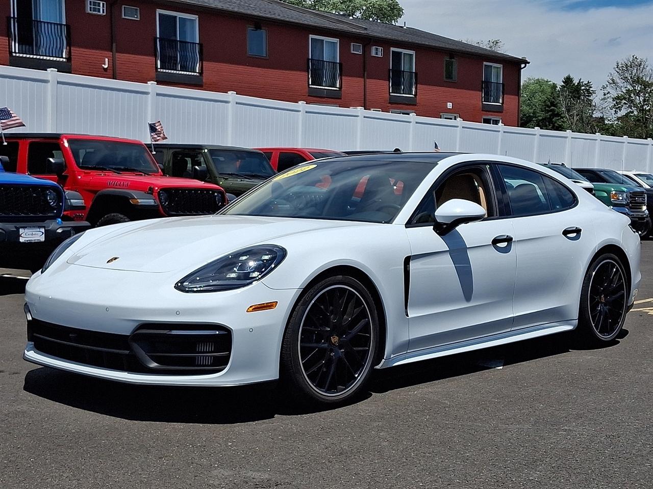 Porsche Panamera 4 2022