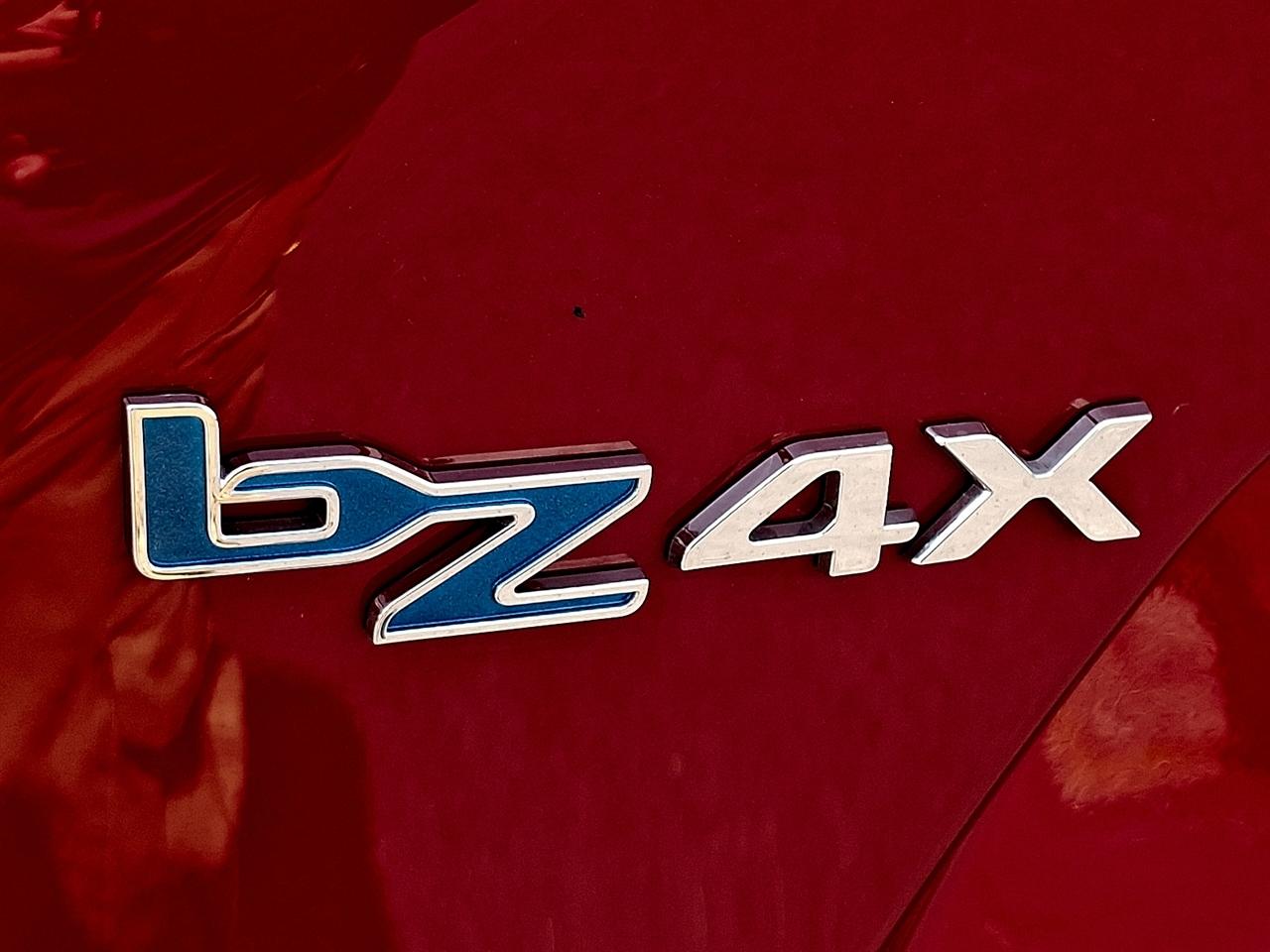 Toyota BZ4X Nightshade AWD (Natl) 2025