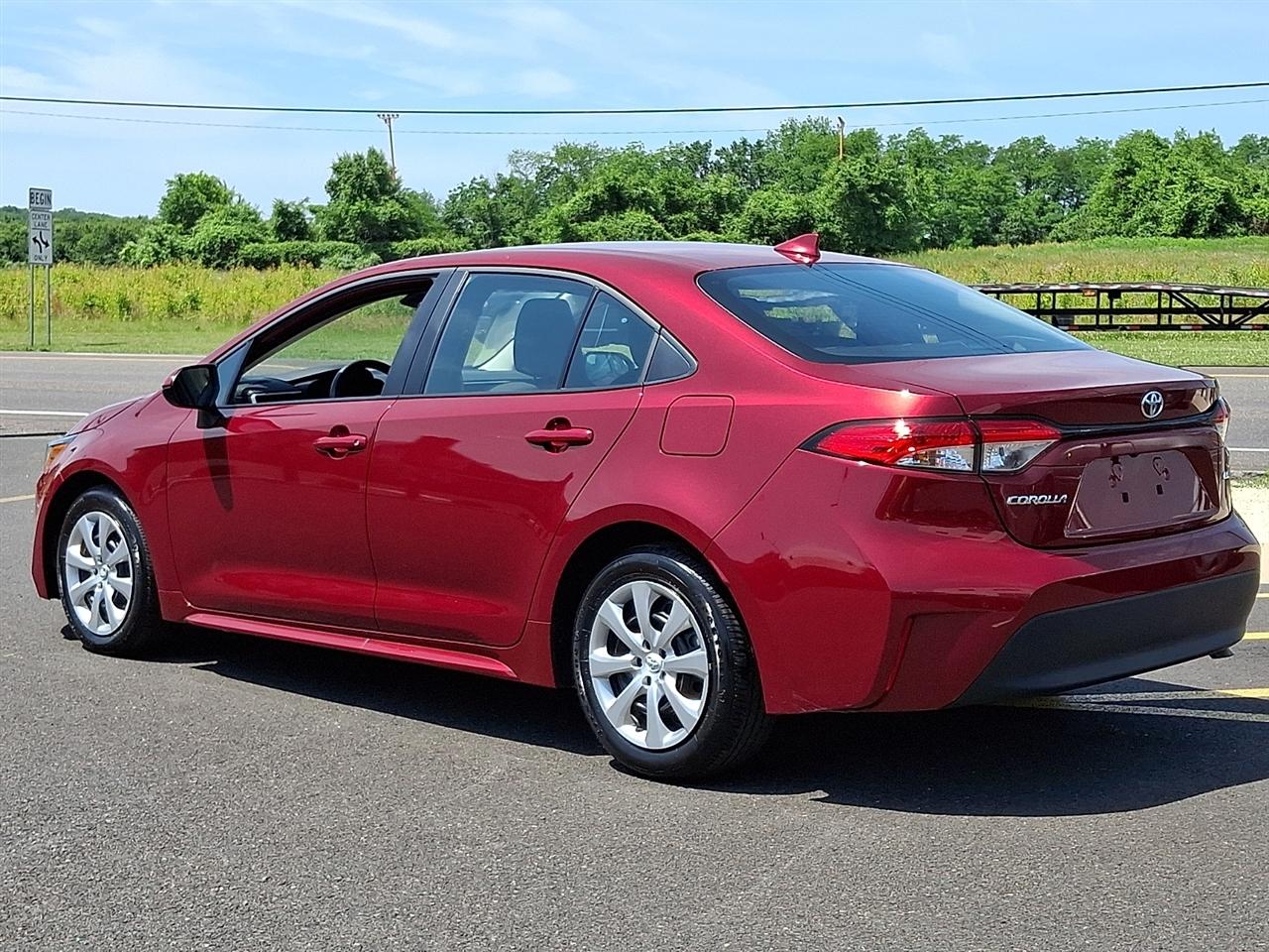 Toyota Corolla LE CVT (Natl) 2025
