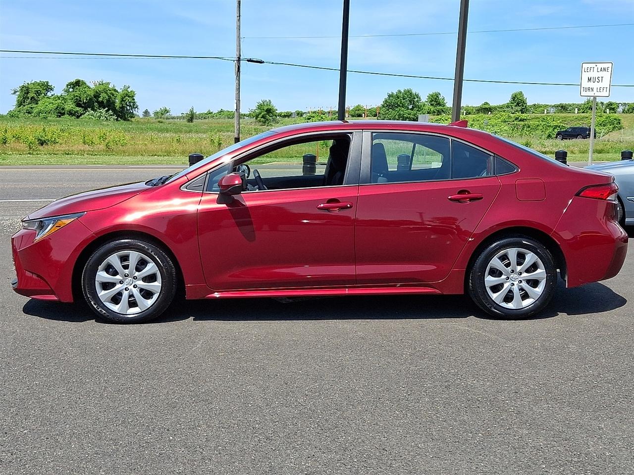 Toyota Corolla LE CVT (Natl) 2025