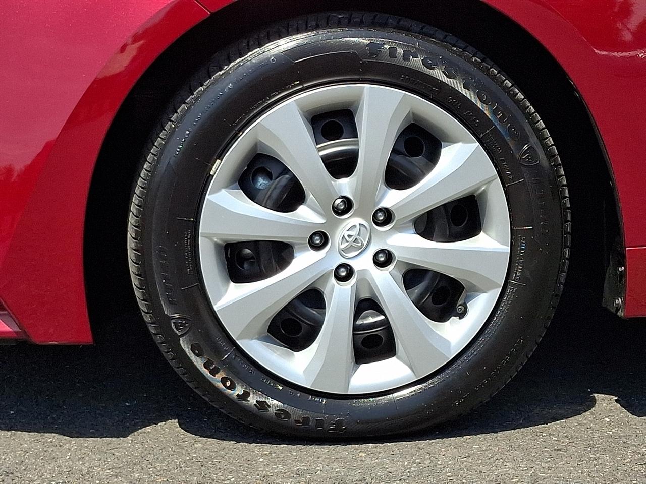 Toyota Corolla LE CVT (Natl) 2025