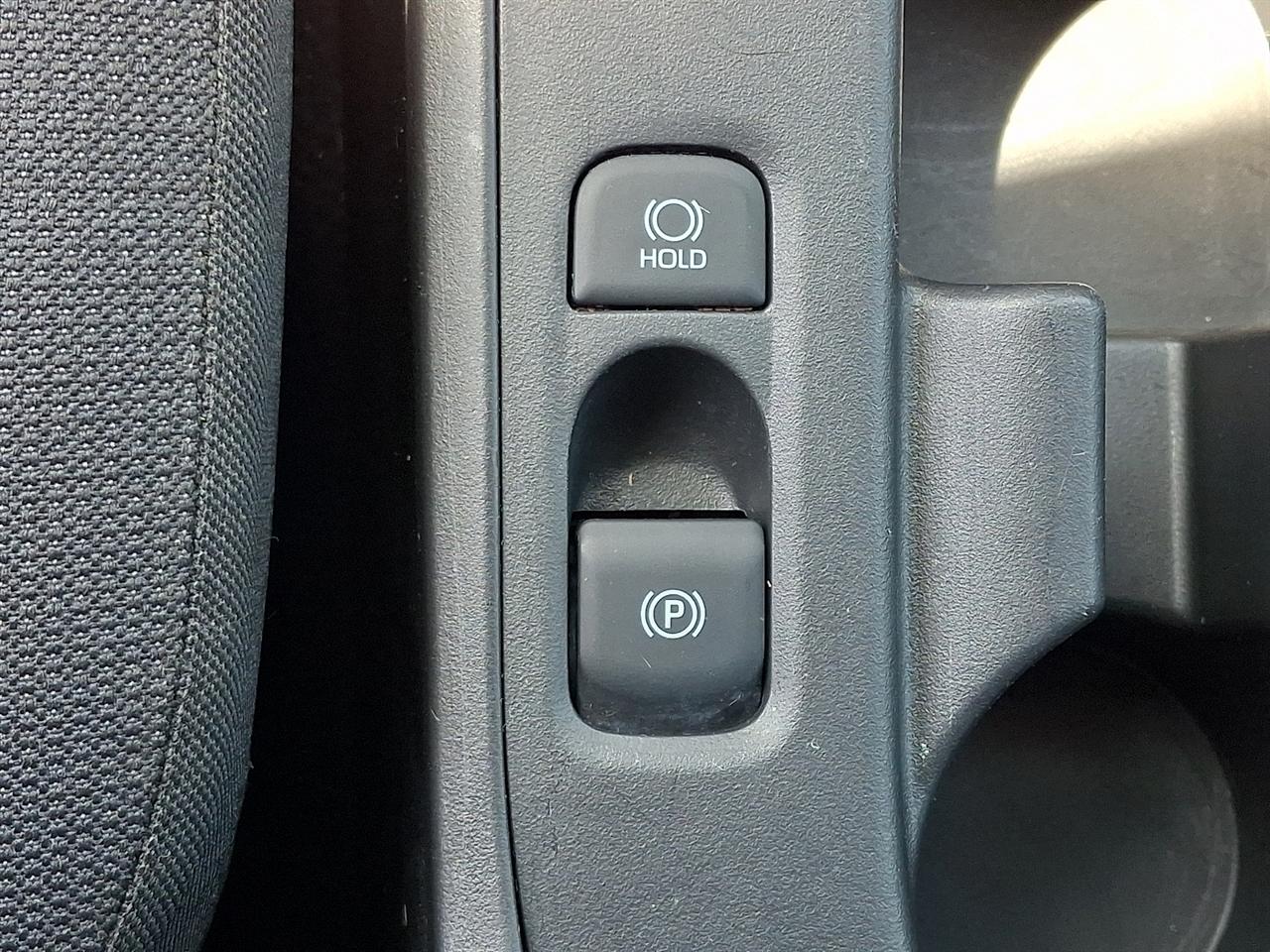 Toyota Corolla LE CVT (Natl) 2025