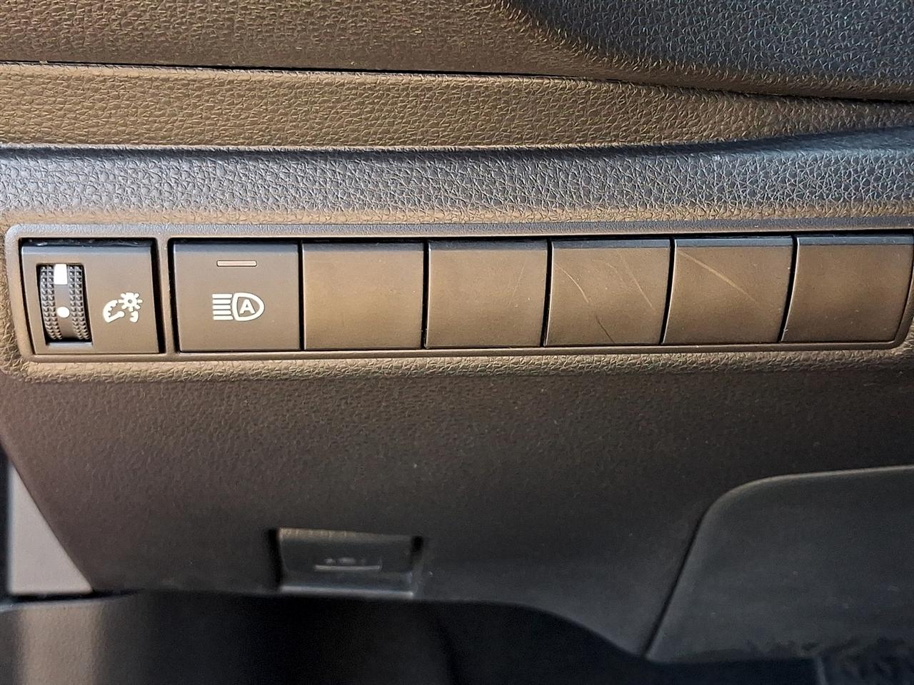 Toyota Corolla LE CVT (Natl) 2025