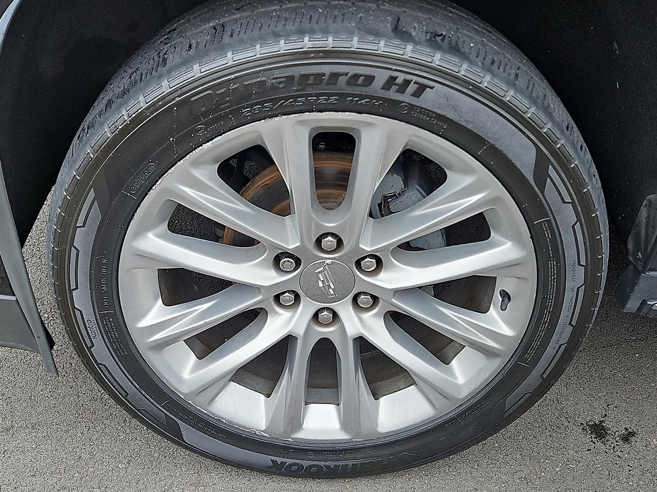 Cadillac Escalade ESV 4WD 4dr Luxury 2017