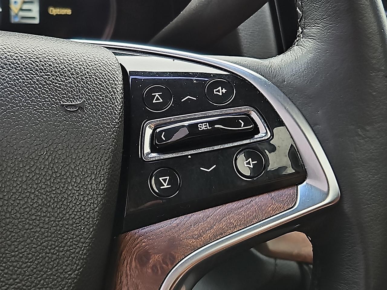 Cadillac Escalade ESV 4WD 4dr Luxury 2017