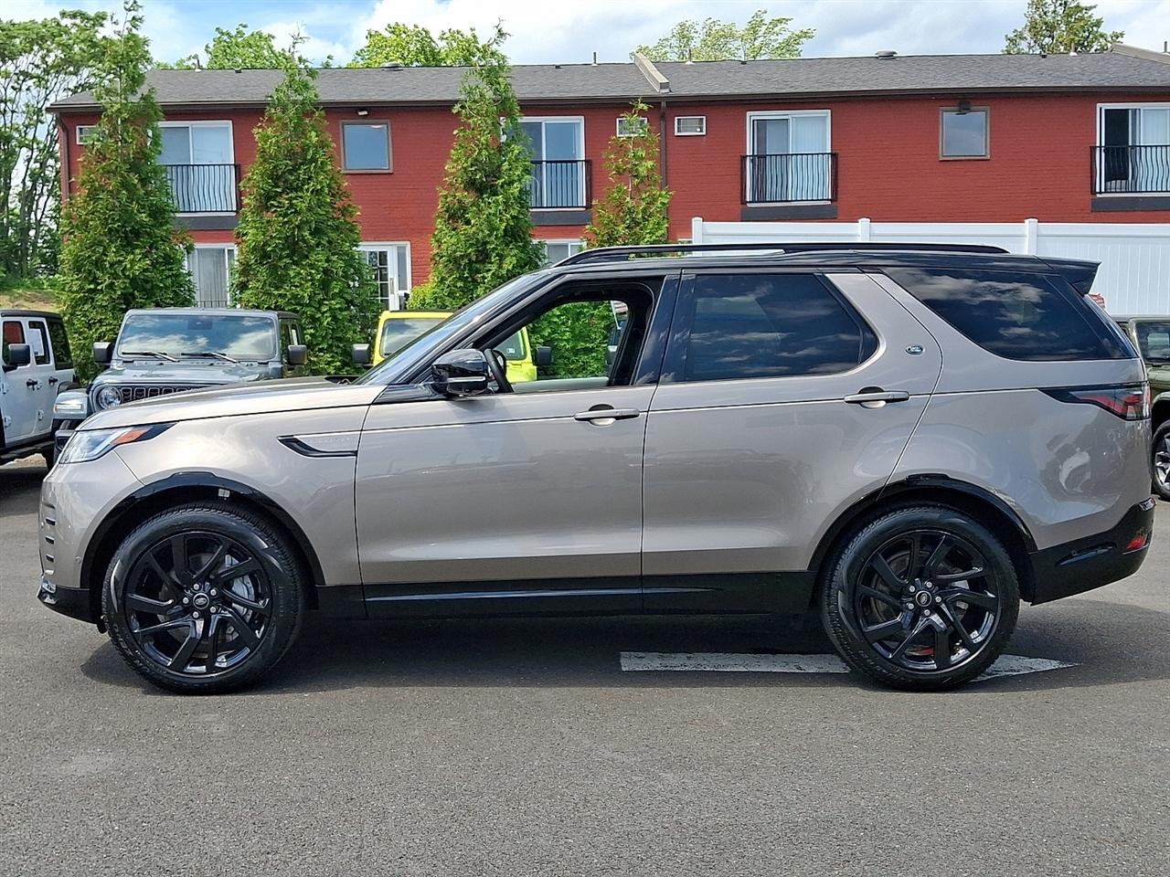 Land Rover Discovery P300 S R-Dynamic 2023