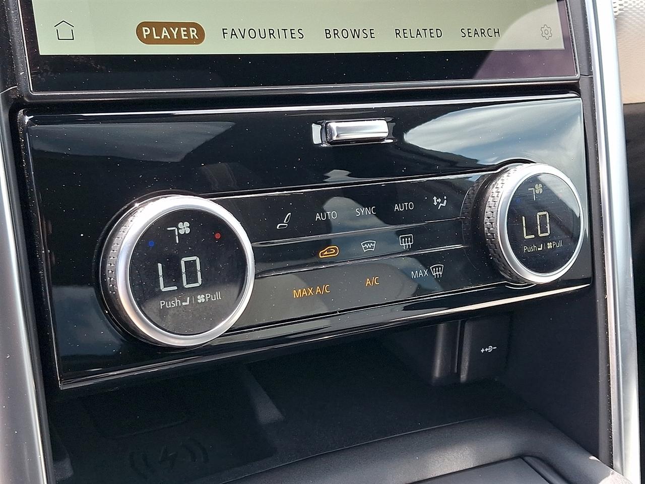 Land Rover Discovery P300 S R-Dynamic 2023