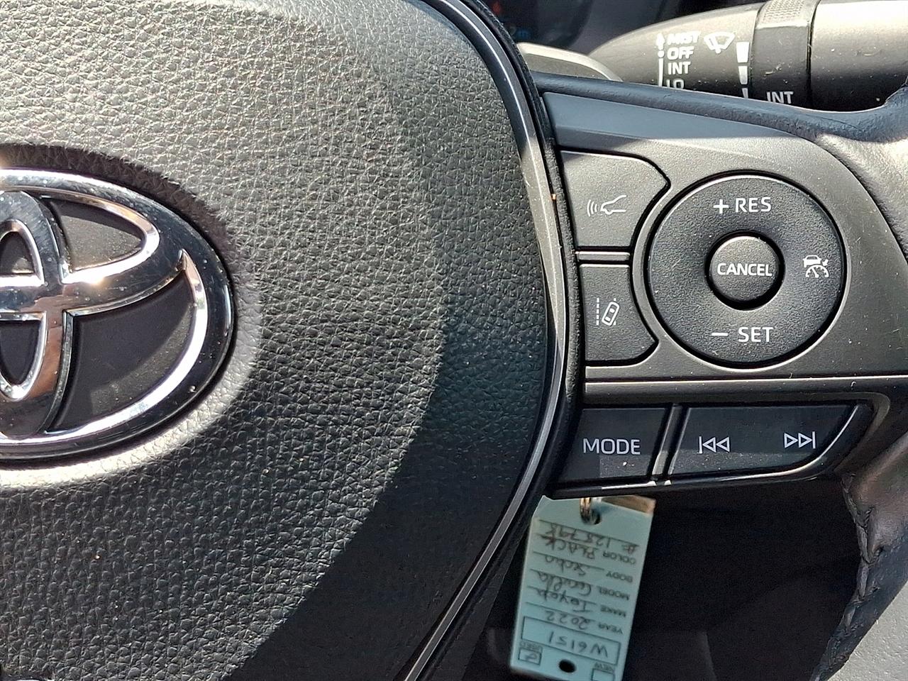 Toyota Corolla SE Nightshade CVT (Natl) 2022