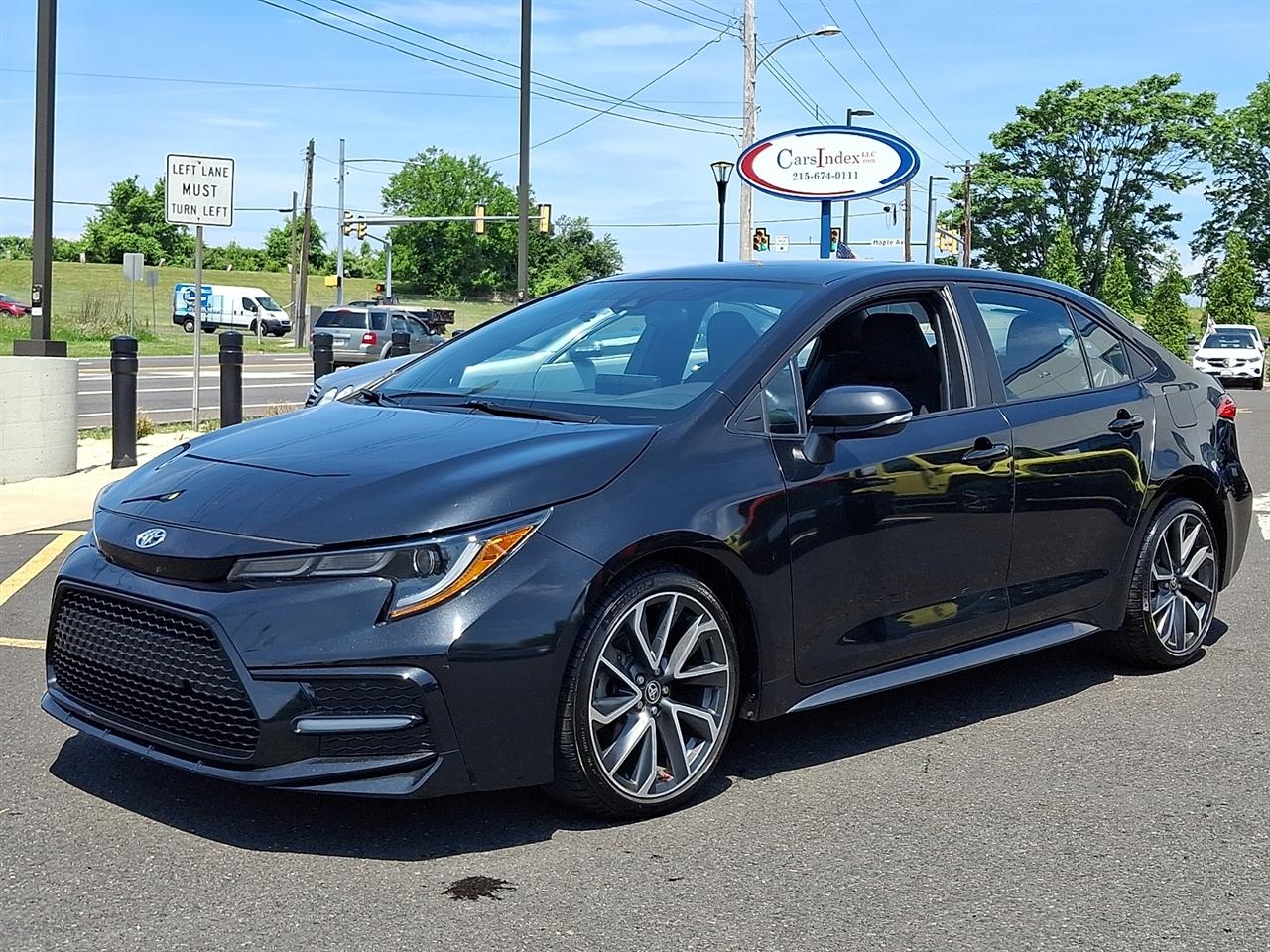 Toyota Corolla SE Nightshade CVT (Natl) 2022