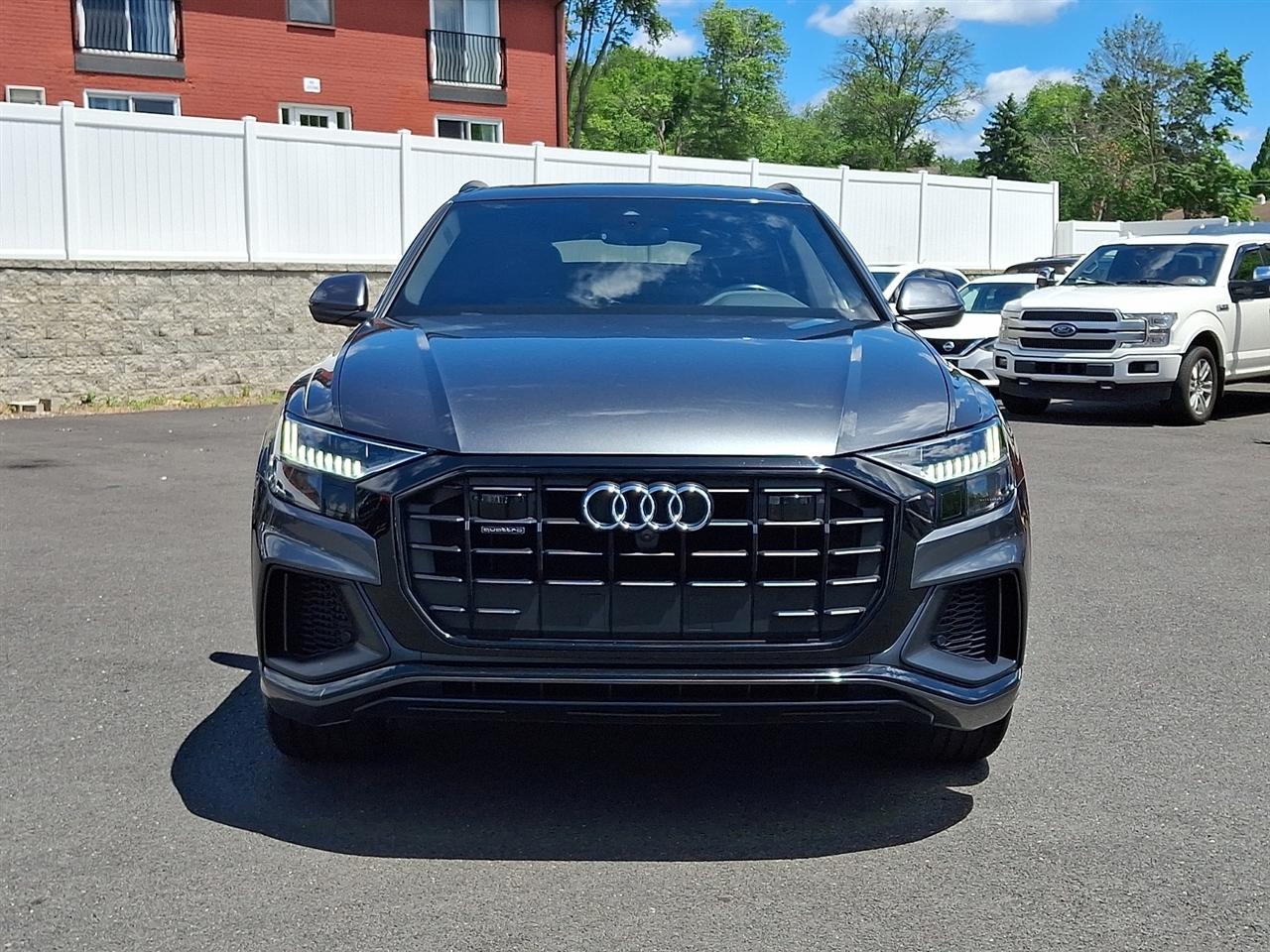 Audi Q8 Premium Plus 55 TFSI quattro 2021