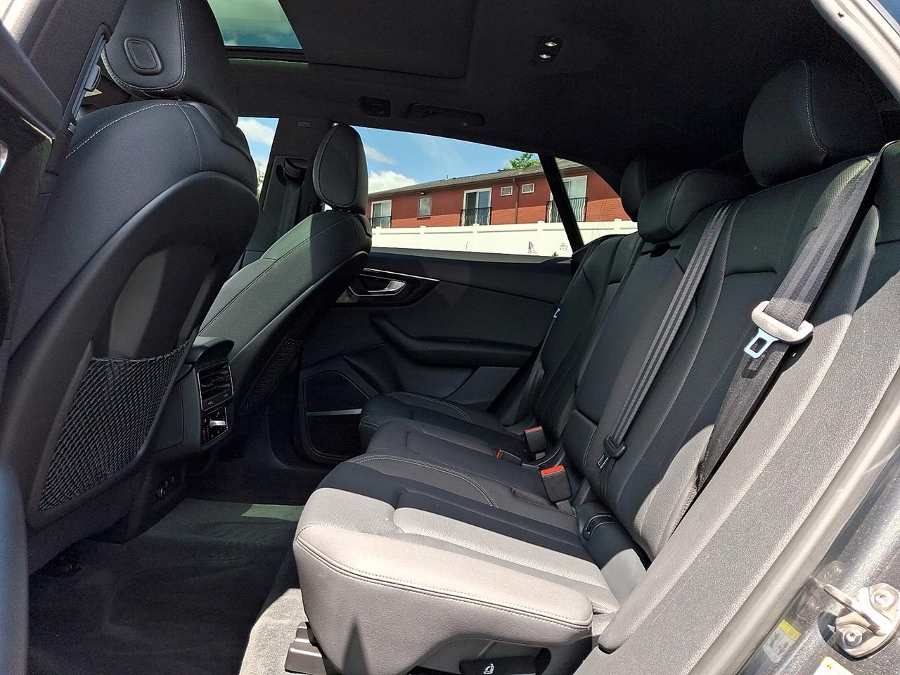 Audi Q8 Premium Plus 55 TFSI quattro 2021