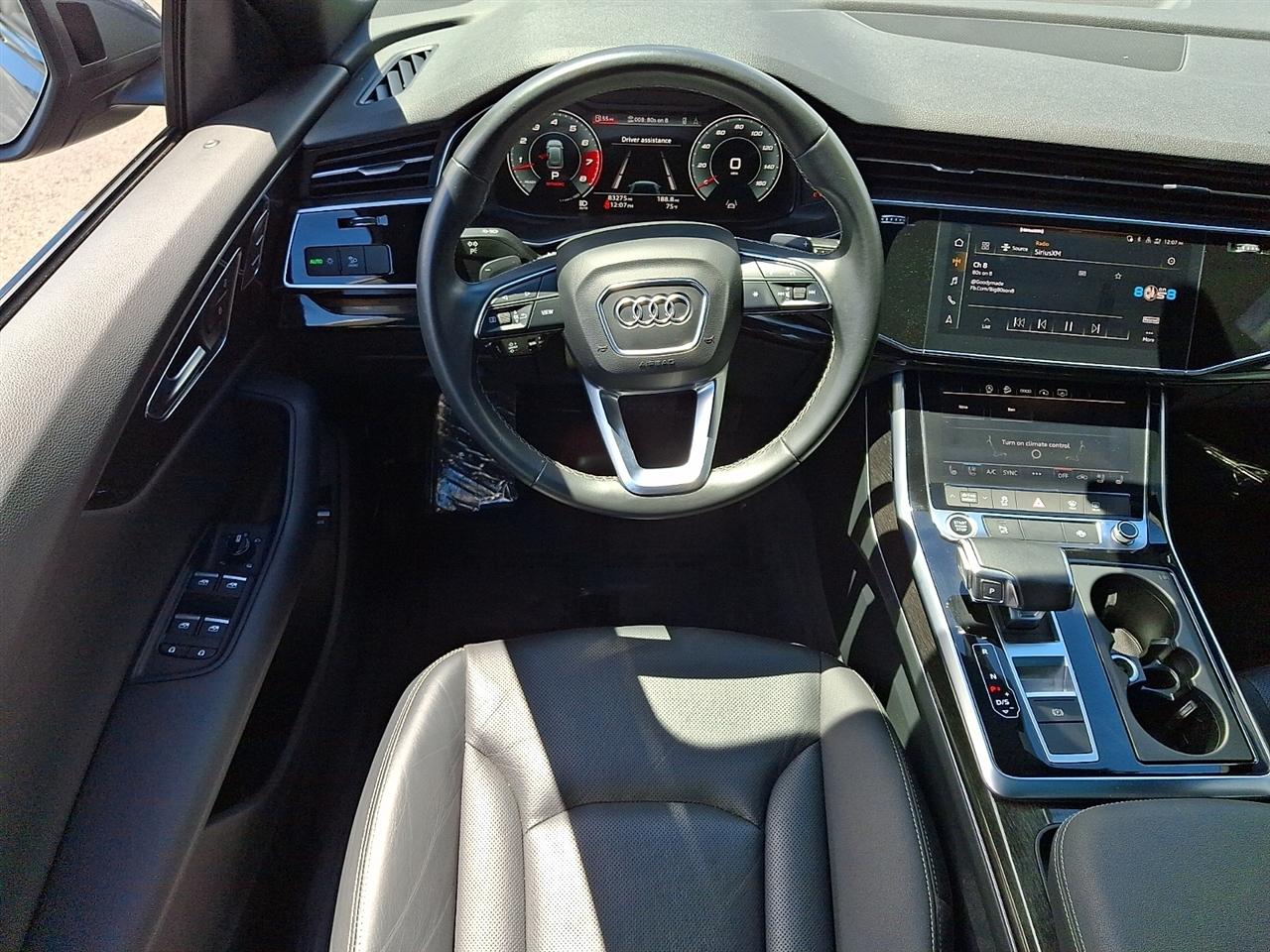 Audi Q8 Premium Plus 55 TFSI quattro 2021