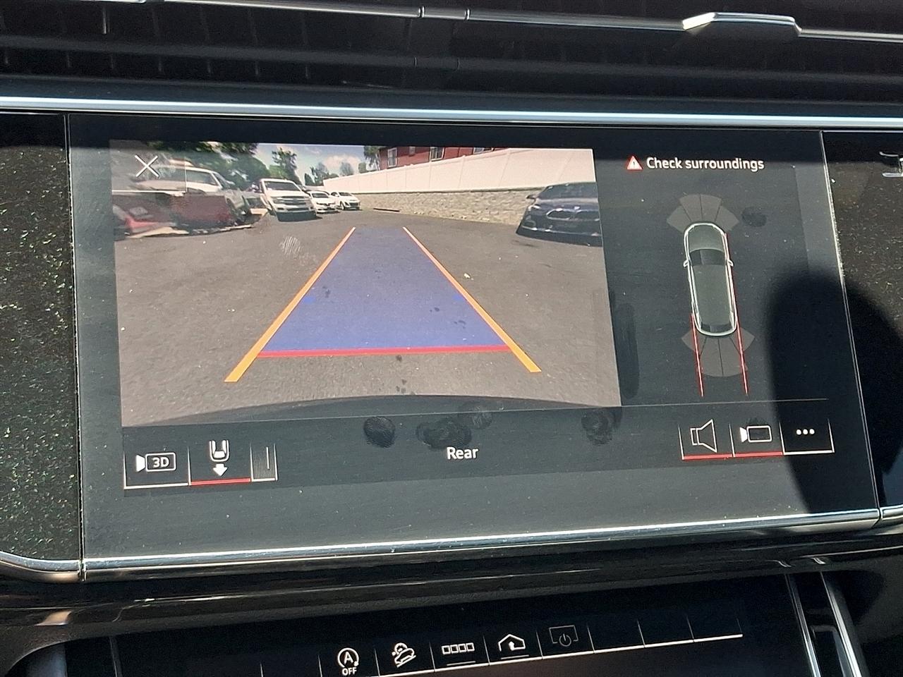 Audi Q8 Premium Plus 55 TFSI quattro 2021