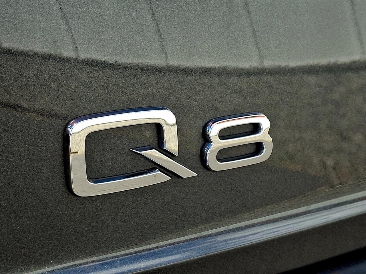 Audi Q8 Premium Plus 55 TFSI quattro 2021