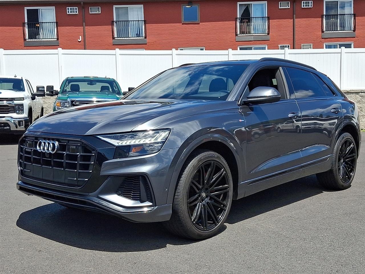 Audi Q8 Premium Plus 55 TFSI quattro 2021