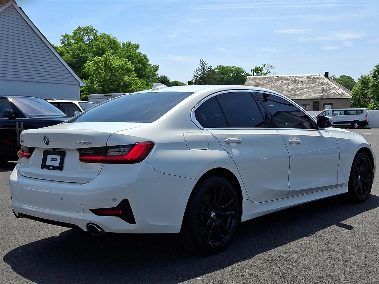 BMW 3 Series 330i xDrive Sedan 2019