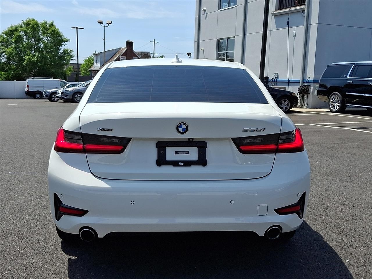BMW 3 Series 330i xDrive Sedan 2019